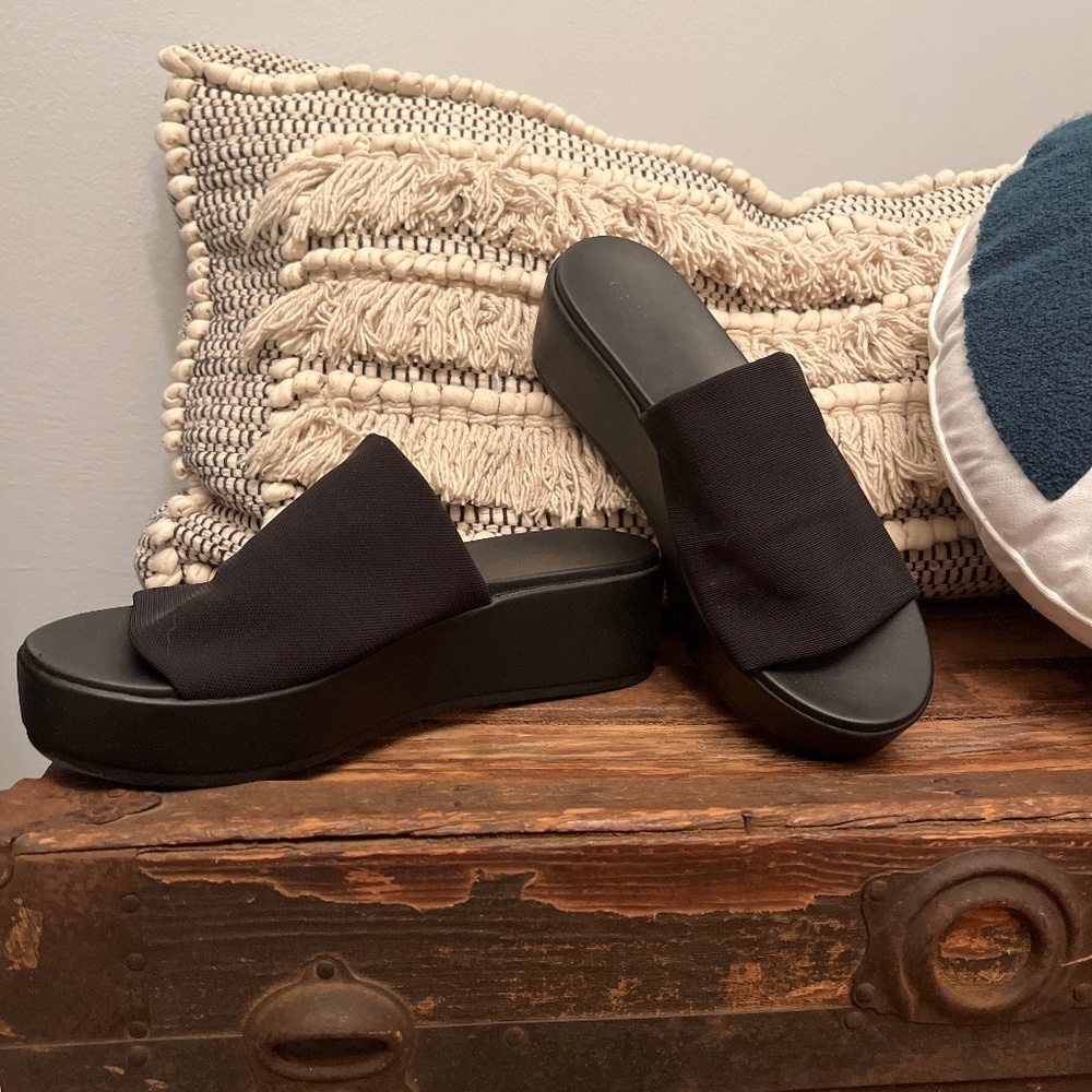 Black Platform shoes
